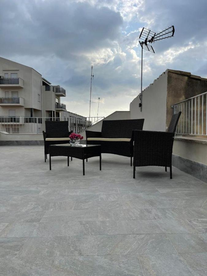 Casa Vacanze Al Trenta3 Marsala Eksteriør bilde